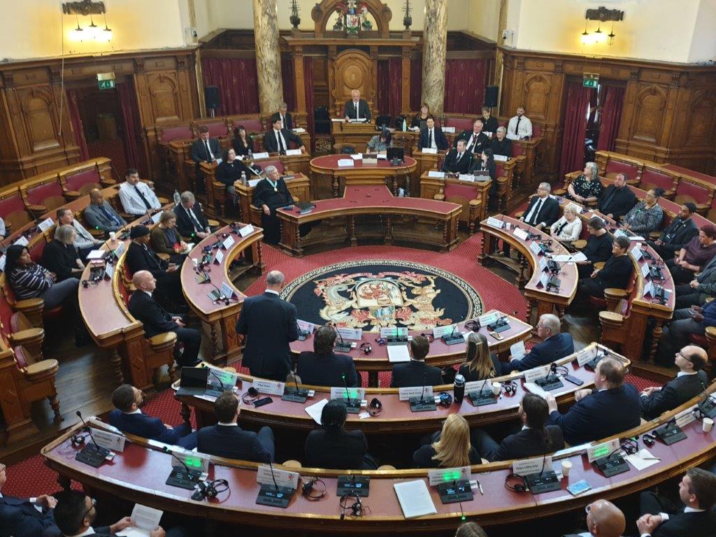 Council Pay Tribute To Queen Elizabeth II